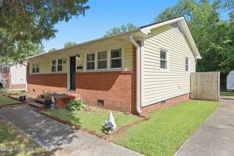 310 White Oak Street Jacksonville NC 28540