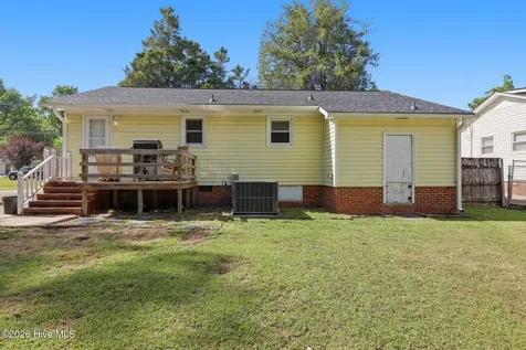 310 White Oak Street Jacksonville NC 28540