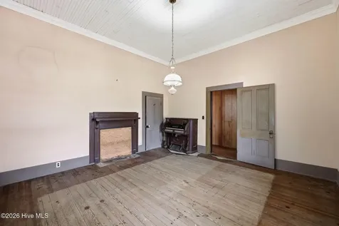 211 Pollock Street Pollocksville NC 28573