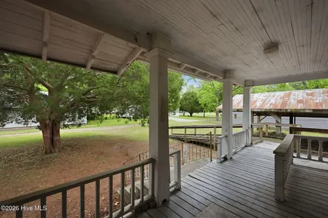 211 Pollock Street Pollocksville NC 28573