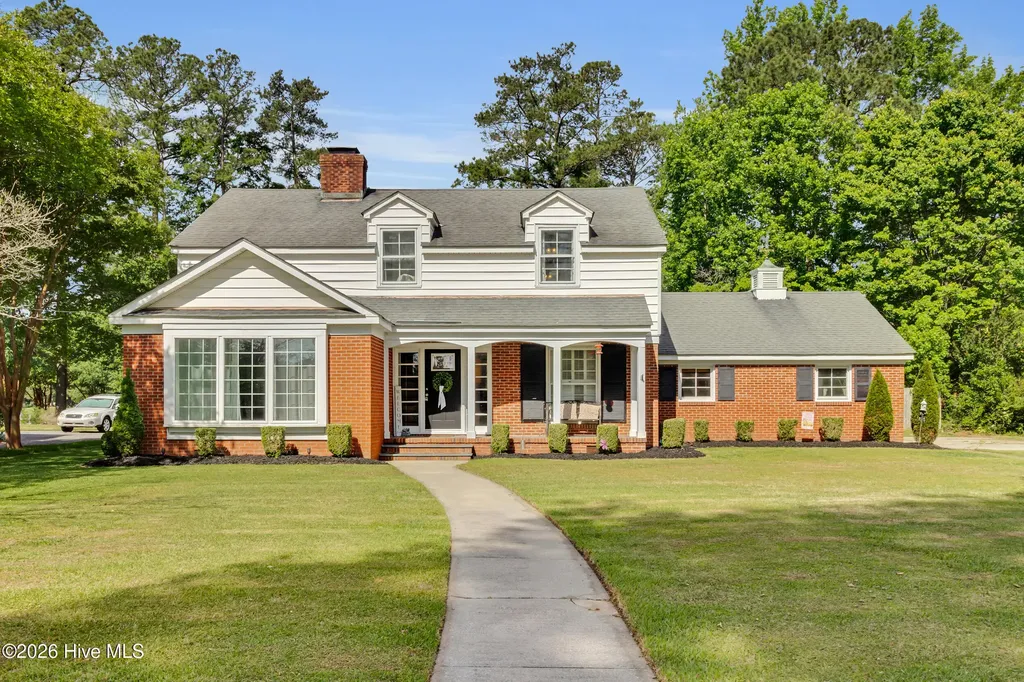 1912 Greenbriar Road Kinston NC 28501