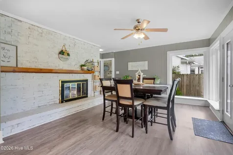 1912 Greenbriar Road Kinston NC 28501