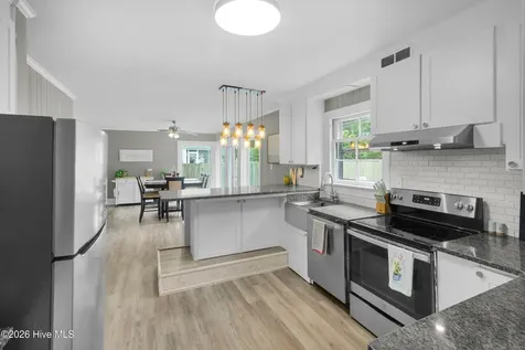 1912 Greenbriar Road Kinston NC 28501