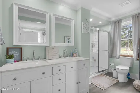 1912 Greenbriar Road Kinston NC 28501