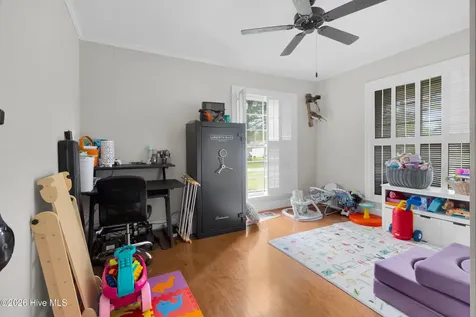 1912 Greenbriar Road Kinston NC 28501