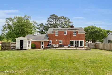 1912 Greenbriar Road Kinston NC 28501