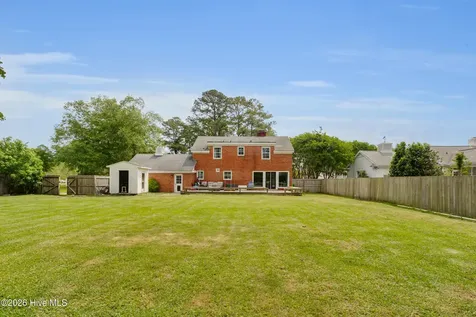 1912 Greenbriar Road Kinston NC 28501