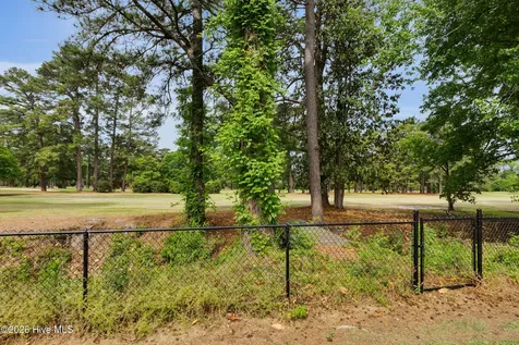 1912 Greenbriar Road Kinston NC 28501