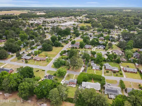 1912 Greenbriar Road Kinston NC 28501