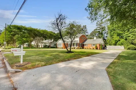 1912 Greenbriar Road Kinston NC 28501
