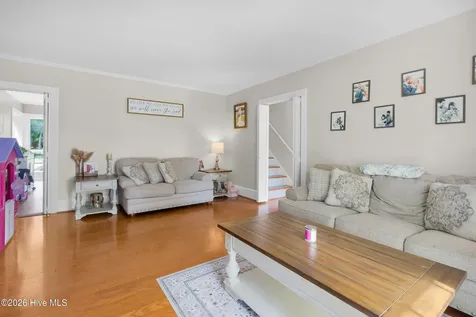 1912 Greenbriar Road Kinston NC 28501