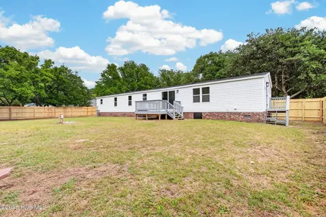 335 Queens Haven Road Hubert NC 28539