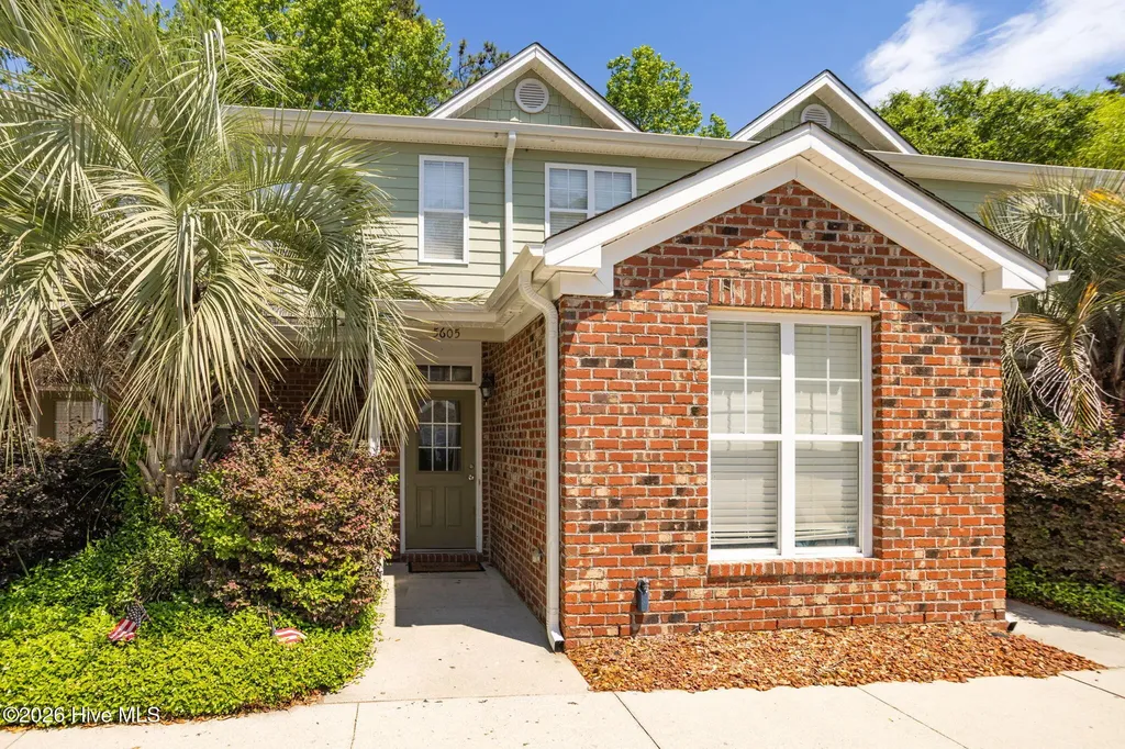 5605 Moss Vine Place Wilmington NC 28403
