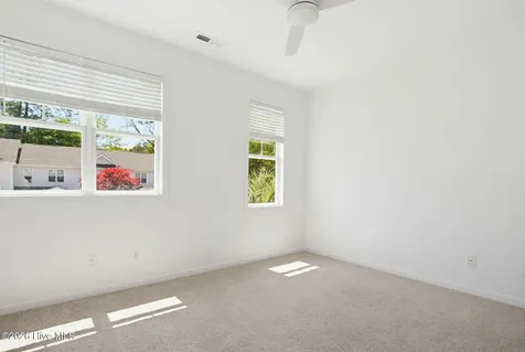 5605 Moss Vine Place Wilmington NC 28403
