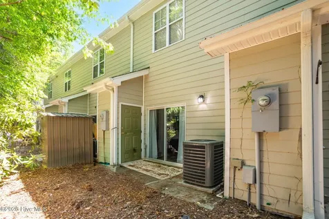 5605 Moss Vine Place Wilmington NC 28403