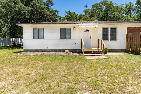404 Norton Street Oak Island NC 28465