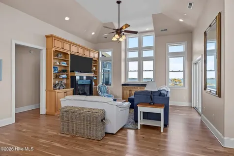 4204 Emerald Drive Emerald Isle NC 28594