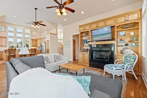 4204 Emerald Drive Emerald Isle NC 28594
