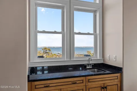 4204 Emerald Drive Emerald Isle NC 28594