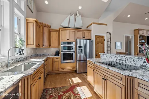 4204 Emerald Drive Emerald Isle NC 28594