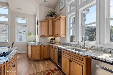 4204 Emerald Drive Emerald Isle NC 28594