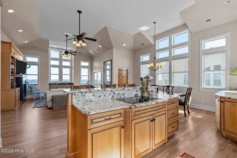 4204 Emerald Drive Emerald Isle NC 28594