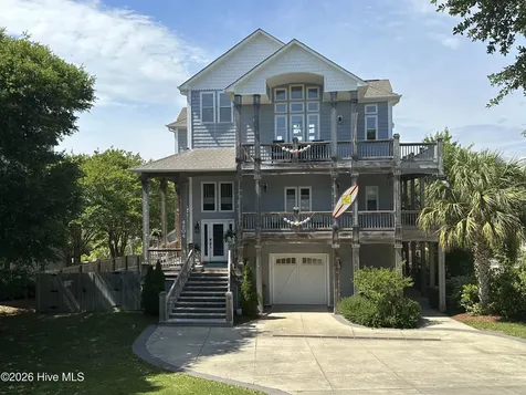 4204 Emerald Drive Emerald Isle NC 28594