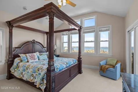 4204 Emerald Drive Emerald Isle NC 28594