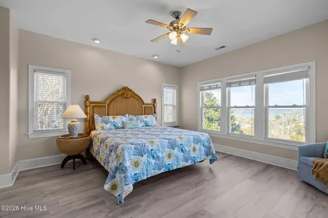 4204 Emerald Drive Emerald Isle NC 28594