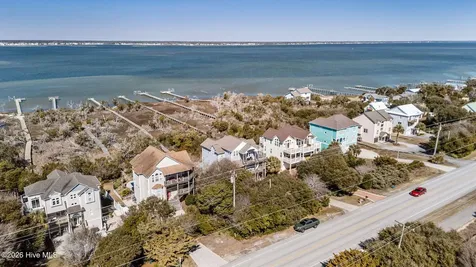 4204 Emerald Drive Emerald Isle NC 28594