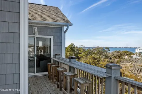 4204 Emerald Drive Emerald Isle NC 28594