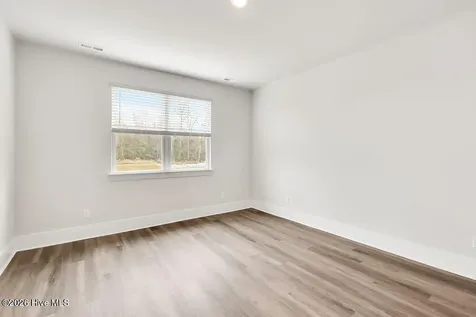405 Driftwood Drive Richlands NC 28574