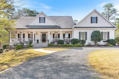 2 Lenoir Court Pinehurst NC 28374
