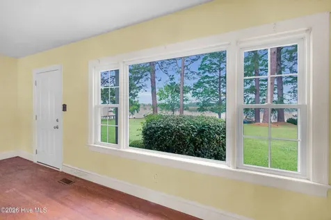 402 Madam Moores Lane New Bern NC 28562