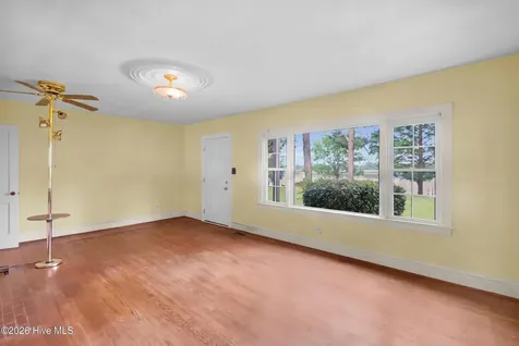 402 Madam Moores Lane New Bern NC 28562