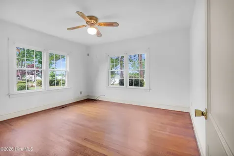 402 Madam Moores Lane New Bern NC 28562