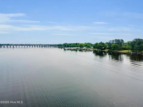 402 Madam Moores Lane New Bern NC 28562