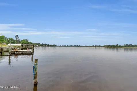 402 Madam Moores Lane New Bern NC 28562