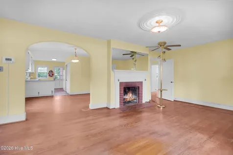 402 Madam Moores Lane New Bern NC 28562