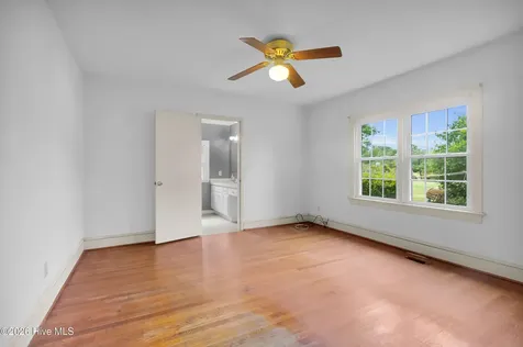 402 Madam Moores Lane New Bern NC 28562
