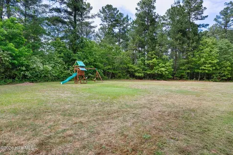 268 Dewey Drive Aberdeen NC 28315