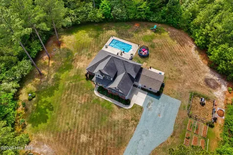 268 Dewey Drive Aberdeen NC 28315