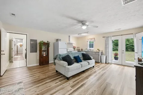 268 Dewey Drive Aberdeen NC 28315