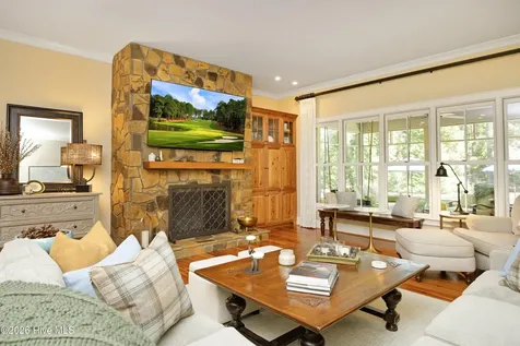35 Quaker Ridge Road Pinehurst NC 28374