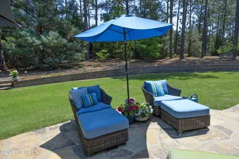 35 Quaker Ridge Road Pinehurst NC 28374