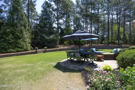 35 Quaker Ridge Road Pinehurst NC 28374