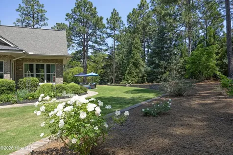 35 Quaker Ridge Road Pinehurst NC 28374