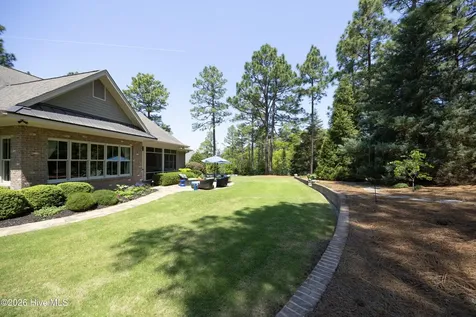 35 Quaker Ridge Road Pinehurst NC 28374