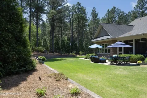 35 Quaker Ridge Road Pinehurst NC 28374