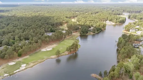 35 Quaker Ridge Road Pinehurst NC 28374